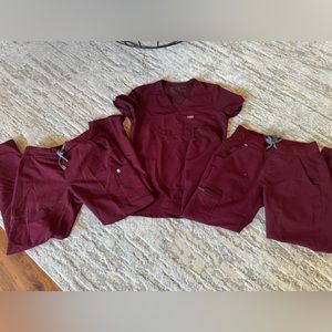 Figs Burgundy Scrub Set